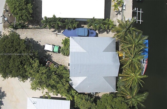 60 Waterways Dr in Key Largo, FL - Building Photo - Building Photo