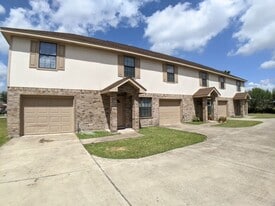 3613 N Arroyo Park Ln in Harlingen, TX - Building Photo
