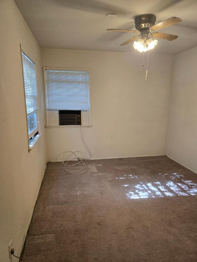 Weddington Apartments in Sherman Oaks, CA - Building Photo - Building Photo