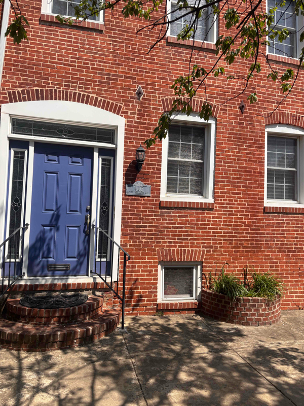 property at 1005 S Kenwood Ave
