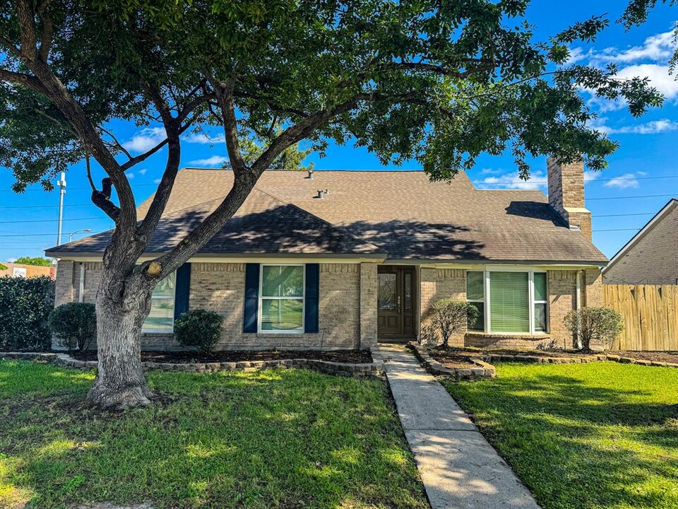 22018 Elsinore Dr in Katy, TX - Foto de edificio