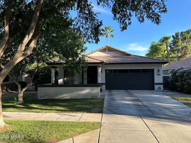 property at 3623 E Linda Ln