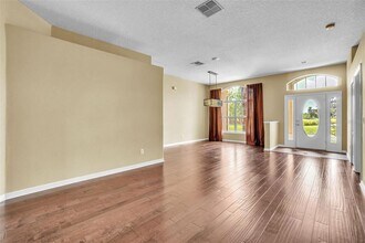 10027 Hart Branch Cir in Orlando, FL - Building Photo - Building Photo