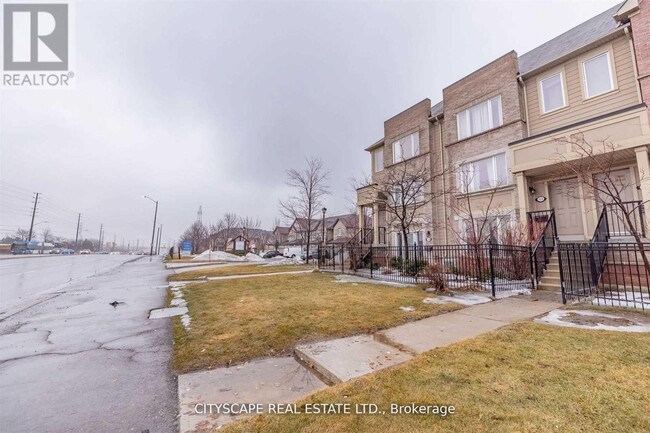 4950-4950 Winston Churchill Blvd in Mississauga, ON - Building Photo - Building Photo