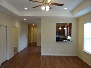 770 Elgie St in Beaumont, TX - Building Photo - Building Photo