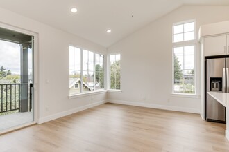 4785 N Albina Ave in Portland, OR - Building Photo - Interior Photo