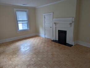 2217 Blossom St, Unit 4 in Columbia, SC - Building Photo - Building Photo