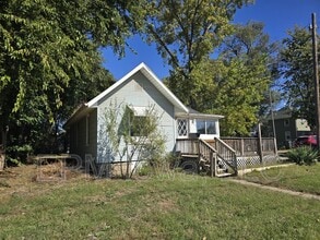 518 Kern St in Waterloo, IA - Building Photo - Building Photo