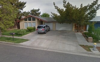 3158 W Austin Way, Unit Unit 102 in Fresno, CA - Building Photo
