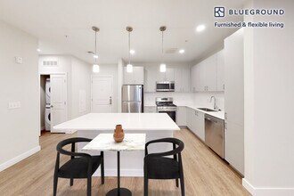 290 Mishawum Rd, Unit FL2-ID5364A in Woburn, MA - Foto de edificio - Building Photo