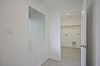 2412 Shady Grv in New Braunfels, TX - Building Photo - Building Photo