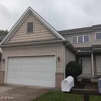 4167 Westbrook Dr in Brooklyn, OH - Building Photo