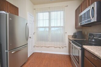 100 Stratford Lakes Dr in Durham, NC - Building Photo - Building Photo
