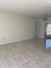 1283 Anhinga Dr in Wellington, FL - Foto de edificio - Building Photo