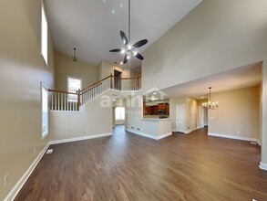 100 S Fortune Way in Dallas, GA - Building Photo - Building Photo