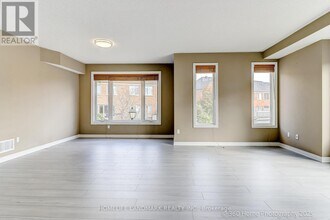 189 Leitchcroft Crescent in Markham, ON - Building Photo - Building Photo