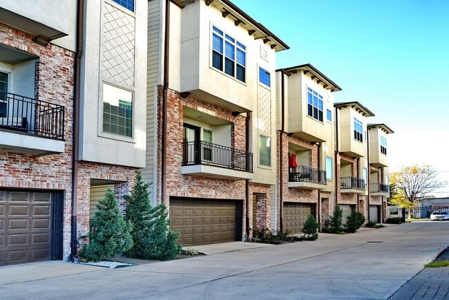 property at 2211 Chenevert St