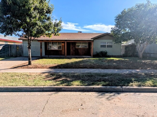 property at 129 Circle Dr