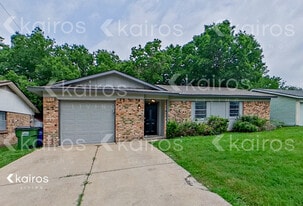 12211 Knight Dr in Balch Springs, TX - Building Photo