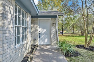 13069 Forest Trail in Conroe, TX - Building Photo - Building Photo