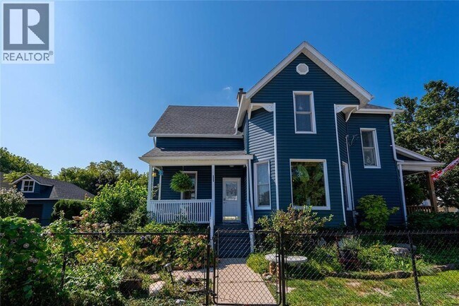 property at 224 Vidal St S