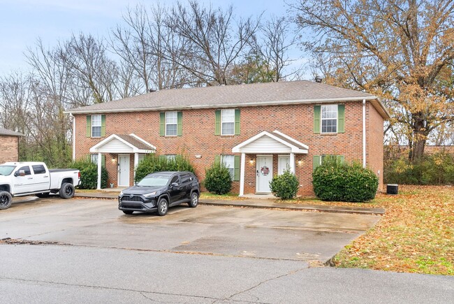 103 Tandy Dr in Clarksville, TN - Foto de edificio - Building Photo