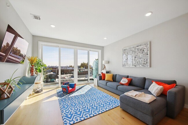 306 New York Ave in Union City, NJ - Building Photo - Building Photo