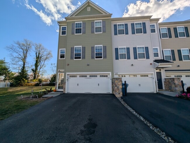 property at 139 Mercer Ct