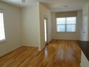 1201 Grove Blvd in Austin, TX - Building Photo - Building Photo
