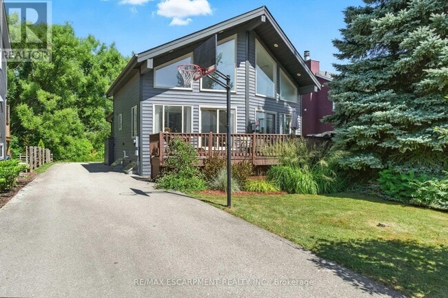 property at 115 Pioneer Ln