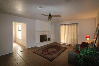 3219 June St NE in Albuquerque, NM - Building Photo - Building Photo