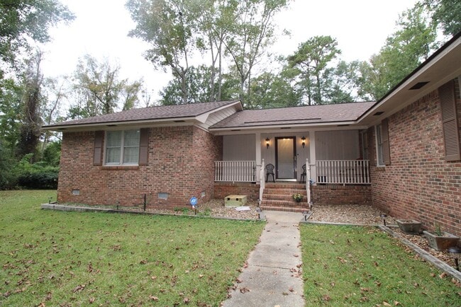 2107 Tanglewood Rd in Sumter, SC - Building Photo - Building Photo