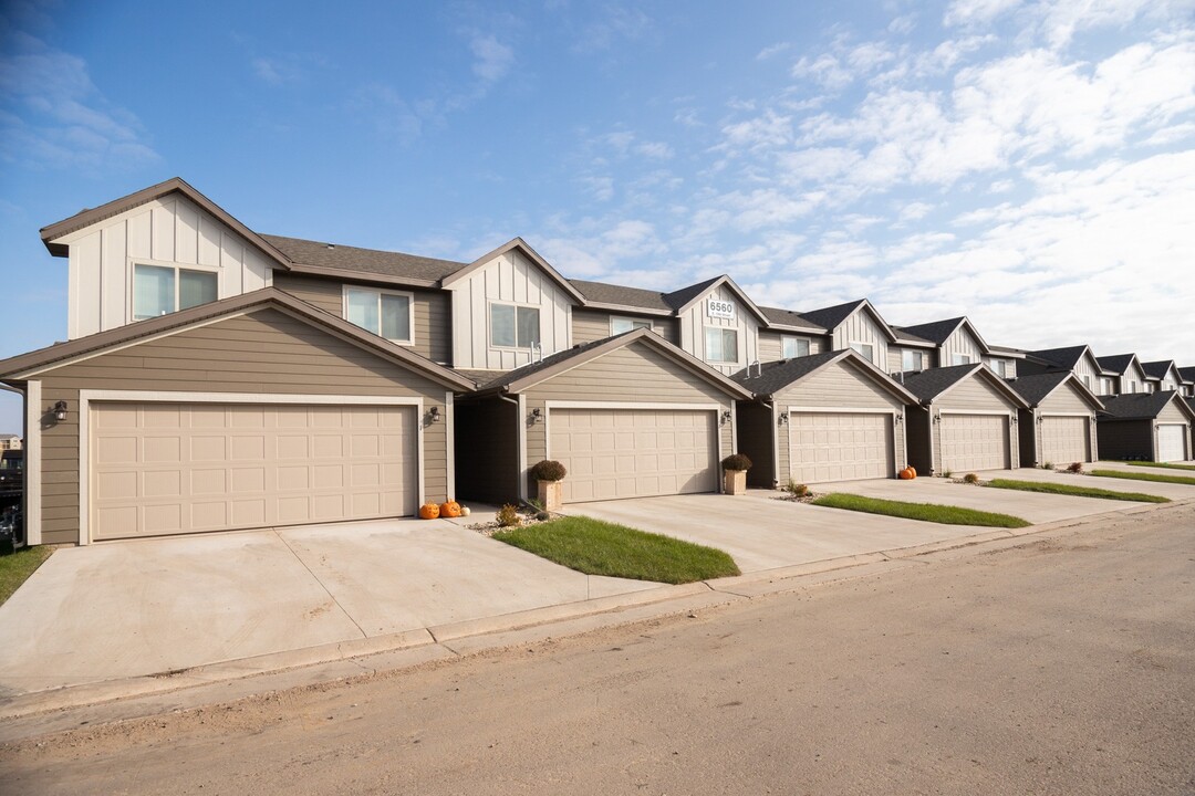 Willows Edge in Sioux Falls, SD - Foto de edificio