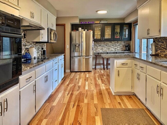 property at 6233 Parnell Ave