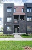 370C Red Maple Rd in Richmond Hill, ON - Building Photo