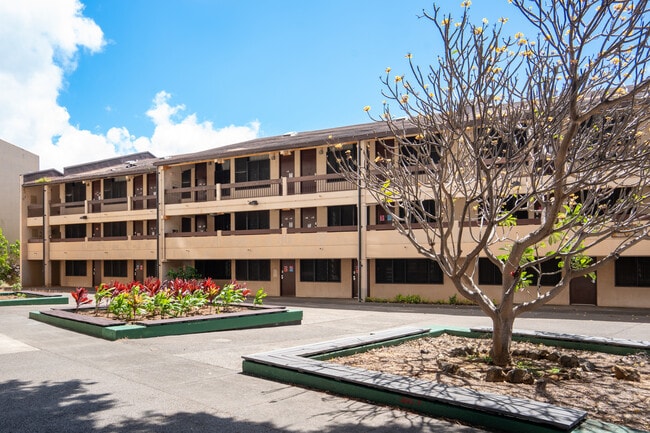 Hale Wainani in Honolulu, HI - Building Photo - Primary Photo