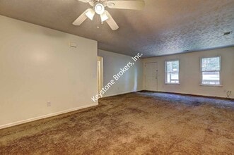 2492 Whitehead Pl Dr in Suwanee, GA - Building Photo - Building Photo