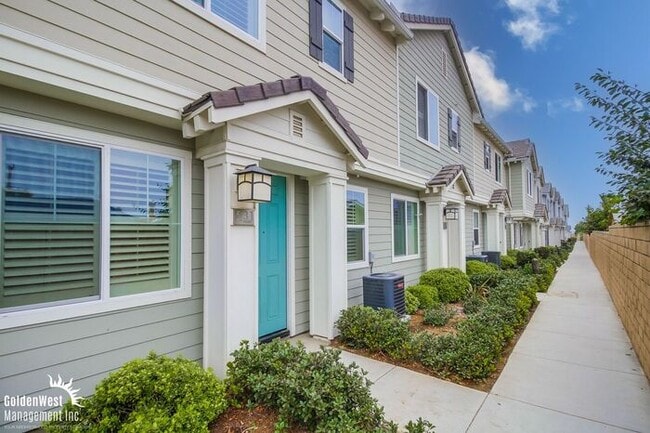 531 Surfbird Ln in Imperial Beach, CA - Building Photo - Building Photo