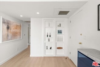 10501 Wilshire Blvd in Los Angeles, CA - Building Photo - Building Photo