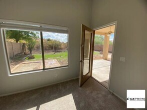 6427 W Villa Linda Dr in Glendale, AZ - Building Photo - Building Photo