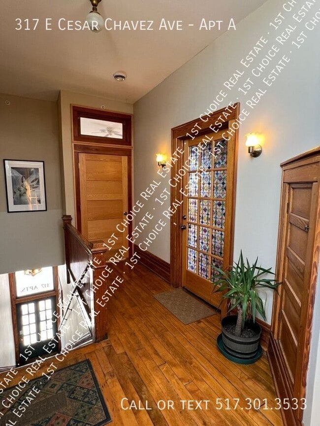 property at 317 E César E. Chávez Ave