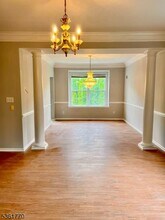 1403 Wayne Cir in Greenwich Township, NJ - Foto de edificio - Building Photo