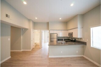 3426 1st St in Los Angeles, CA - Building Photo - Building Photo