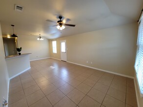 1204 Cavalry Lane, Unit B in Killeen, TX - Foto de edificio - Building Photo