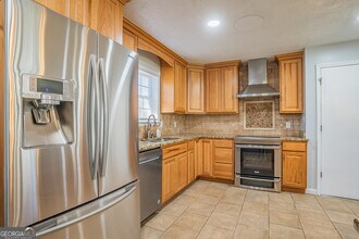 14 Pine Valley Dr in Powder Springs, GA - Building Photo - Building Photo