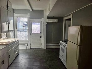 13 S 3rd St in Niles, MI - Building Photo - Building Photo