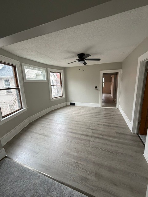 670 Richmond Ave, Unit Richmond Upper in Buffalo, NY - Foto de edificio - Building Photo