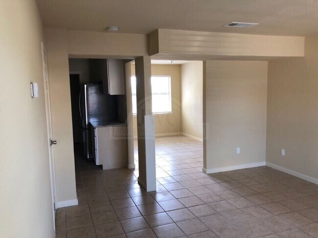1101 Eastside Dr in Killeen, TX - Building Photo - Building Photo