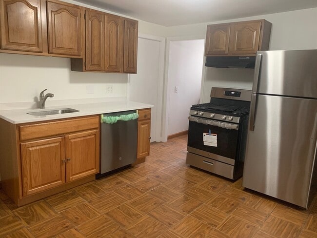 110-112 S Common St in Lynn, MA - Building Photo - Building Photo