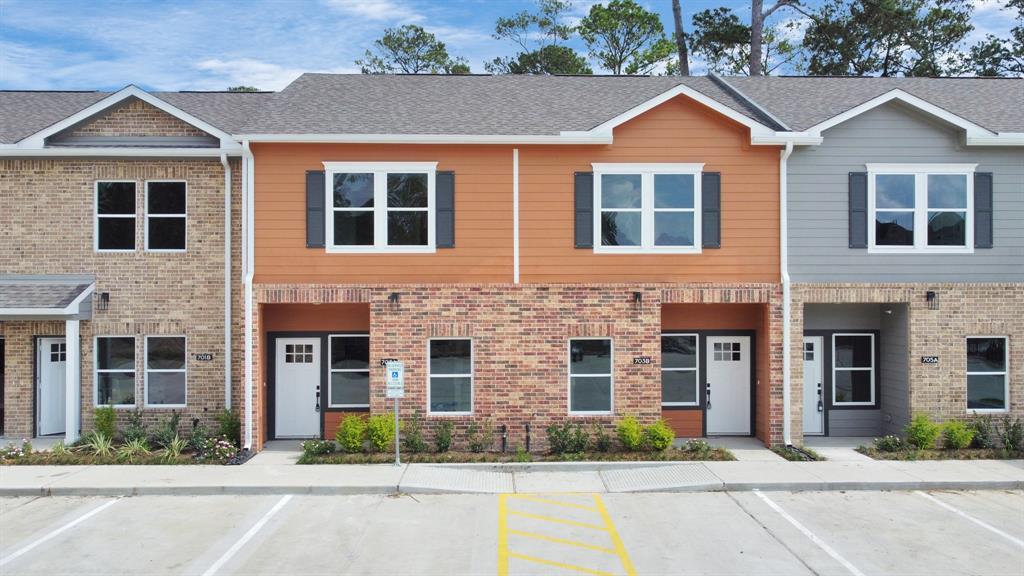 5262 Ella Blvd-Unit -703A in Houston, TX - Building Photo